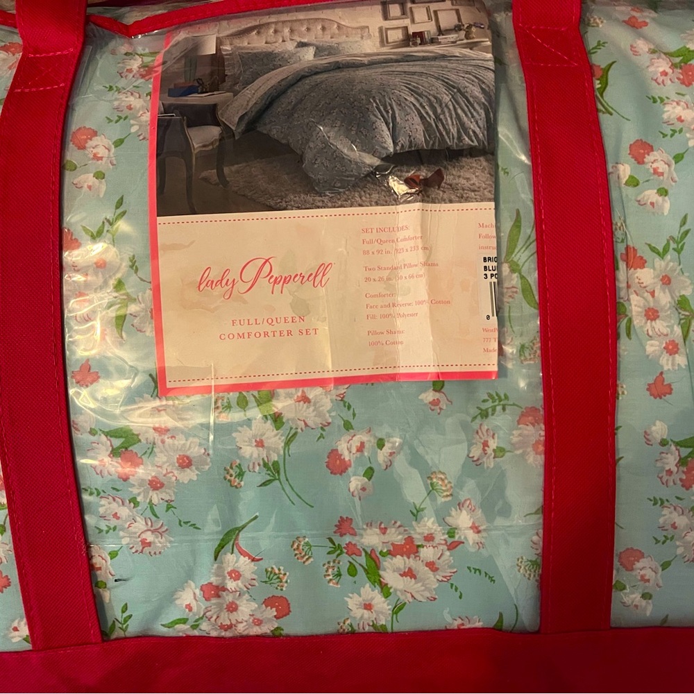 Full/queen comforter and shams
